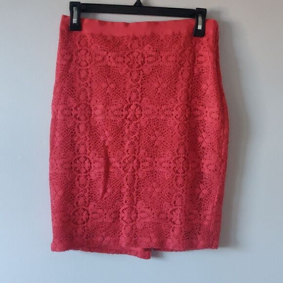 The Limited Lace Overlay Pencil Skirt, Size 4 - Picture 1 of 5